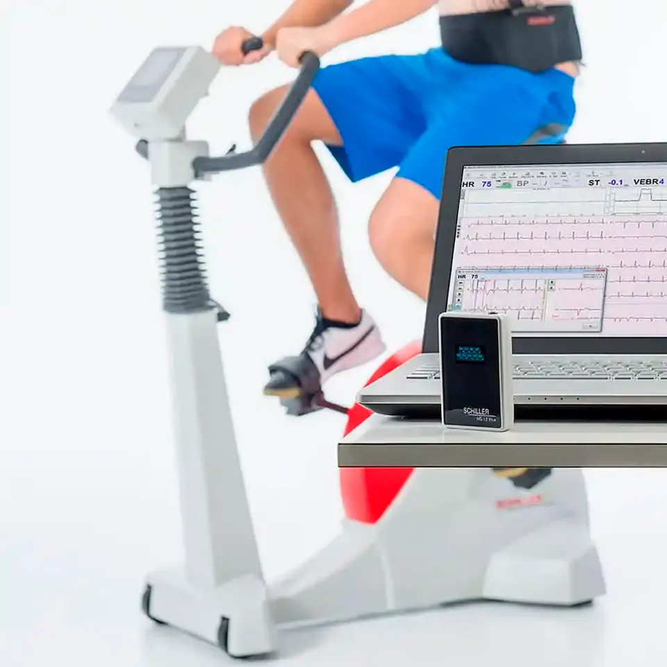 Prueba de esfuerzo Cardiovit CS-200 office